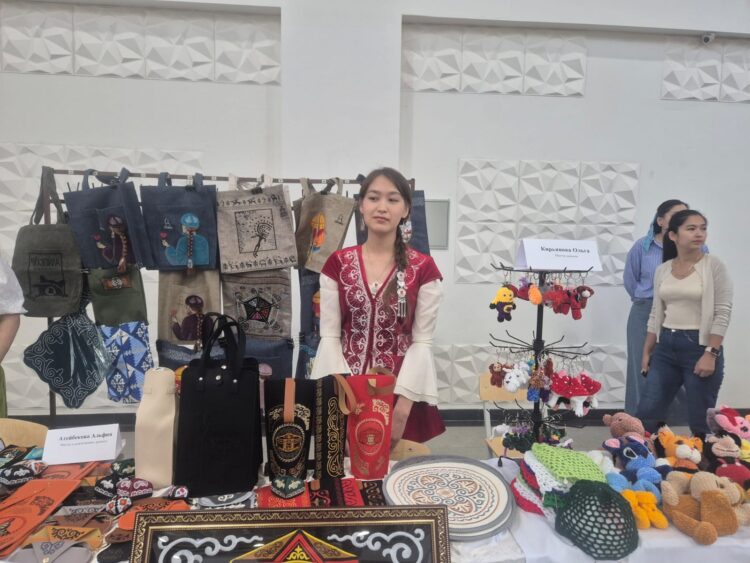 Инклюзивті этно-көрме: Шығармашылықтың шексіз әлемі