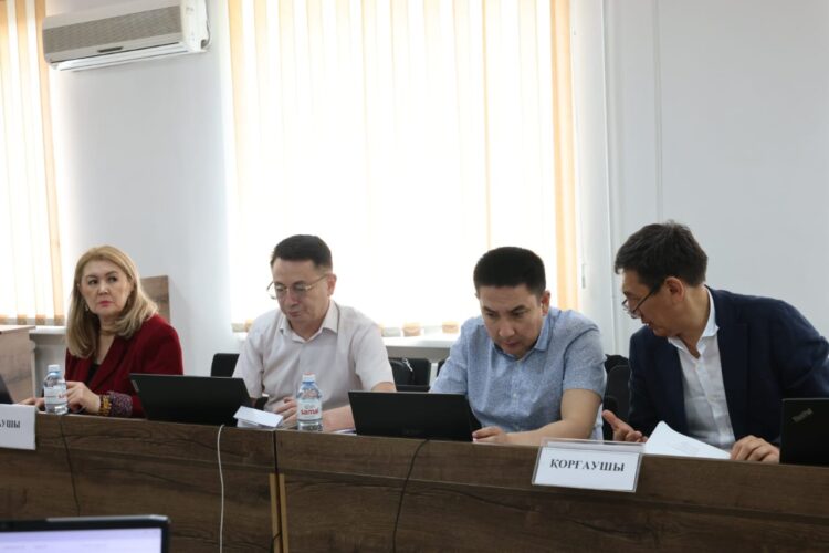 Әрқайсысынан 20 млн теңге: Шерзаттың әкесі сотталушыларға талап қойды