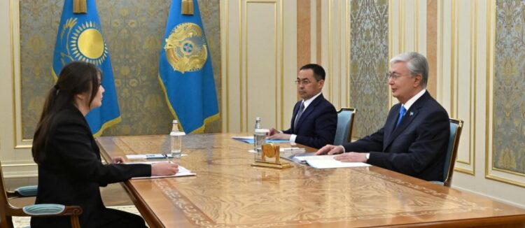 Мемлекет басшысы Бала құқықтары жөніндегі уәкіл Динара Зәкиеваны қабылдады