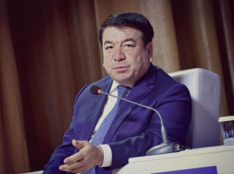 Ата-аналар комитетін таратпаймыз, бірақ ақша жинауды тоқтату керек — министр Бейсембаев