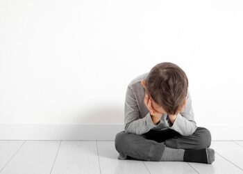 Бала неге бұзық немесе тұйық болады? – Психолог кеңесі