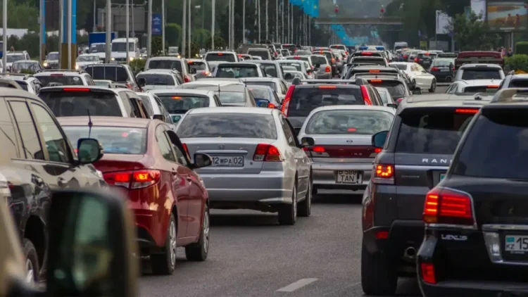 Елде жаңа көліктер сатылымы 36% артты: Қазақстандықтар қай модельдерді таңдайды