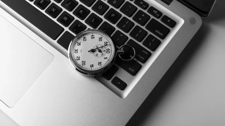 Елімізде икемді жұмыс уақытын кім пайдалана алады?