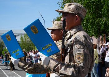 Жетісу облысында жас шекарашылар әскери ант қабылдады