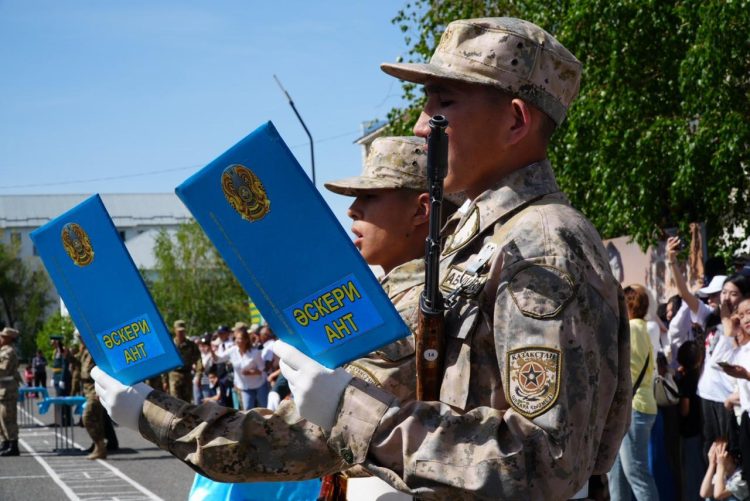 Жетісу облысында жас шекарашылар әскери ант қабылдады