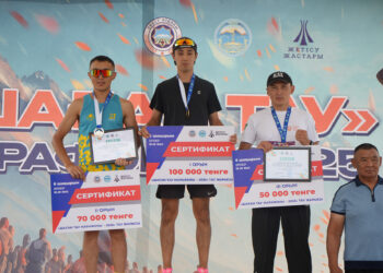 Жүйріктер бақ сынасты