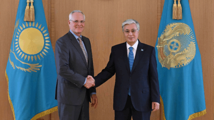 Тоқаев ExxonMobil корпорациясының басқарма төрағасы және бас атқарушы директоры Даррен Вудсты қабылдады