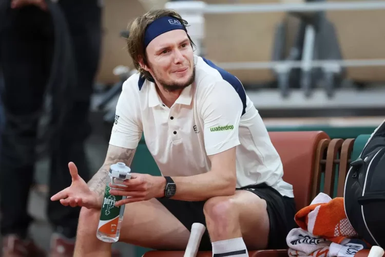 Александр Бублик әлемнің бірінші ракеткасы Янник Синнерді жеңді