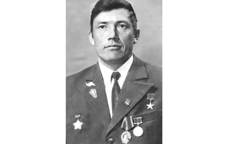 Еңбекпен еленген есім