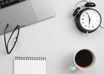 Мәжілісте мемлекеттік қызметкерлердің жұмысын таңғы 7-де бастау ұсынылды
