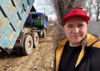 «Маған жала жабылды»: Жетісу облысында блогер кәсіпкерден ақша бопсалады деген айыппен 6 жылға сотталды