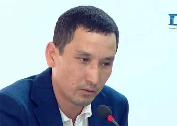 «Қаржаубай кешірім берді»: Адвокат Нұрымовтың сотталушы Ысқақовқа қатысты сөздерін оқыды