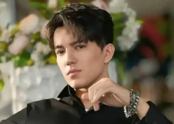 «Димаштың әні мені ажалдан құтқарды»: француз жанкүйерінің жүрек тебірентер оқиғасы