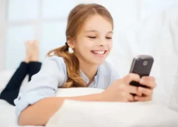 Қазақстандық ата-аналар енді балаларының Instagram аккаунттарын бақылай алады