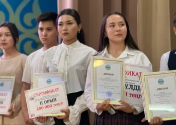 Жетісуда тұңғыш рет оқушылар театрлары жарысты
