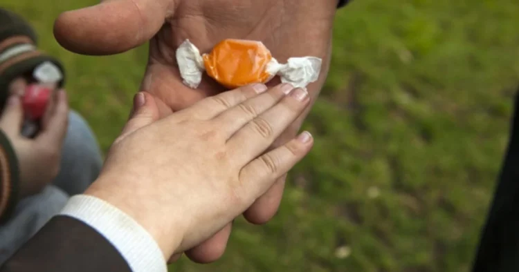 Жетісуда кісі өлтірген ер адам педофилия үшін өмір бойына сотталды