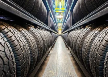 1,5 мың тонна шинаны заңсыз әкелгендер ұсталды