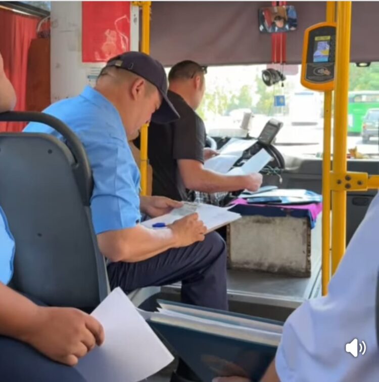 Талдықорғанда қоғамдық көліктердің қолжетімділігі тексерілді