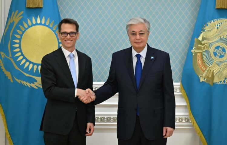 Мемлекет басшысы Швейцария Ұлттық банкін басқарушылар кеңесінің төрағасы Мартин Шлегельді қабылдады