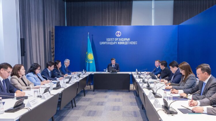 Олжас Бектенов әділет органдарында цифрлық шешімдерді енгізу барысымен танысты