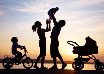 Қазақстанда көпбалалы және наградталған аналарға төленетін жәрдемақылар 6,5%-ға өсті