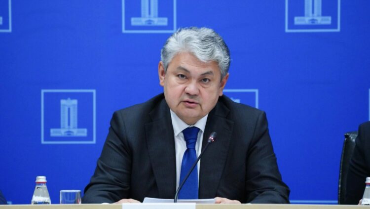 Елде орташа жалақы 423 мың теңгеге жетті