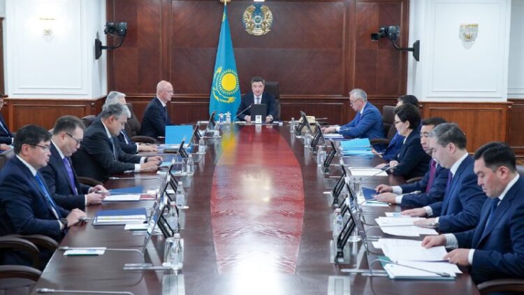 Президенттің ел экономикасын дамыту жөніндегі тапсырмаларын орындау: Үкімет жарты жылда ЖІӨ-нің 6,2% өсімін қамтамасыз етті