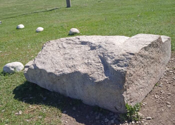 Талқыға түскен тағдырлар немесе белгітасты кім құлатты