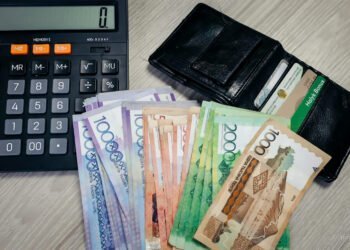 Көшербаев: Жағдайы бар қазақстандықтар жәрдемақы алмауға тиіс