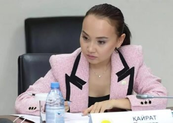 «Қазір ештеңе айта алмаймын»: Перизат Қайрат сот залында жылап, қысым жасалғанын айтты