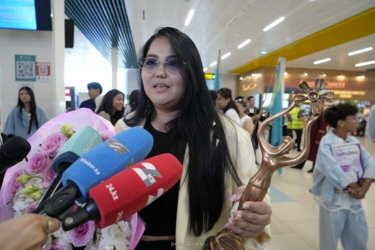 Жас талант топ жарды