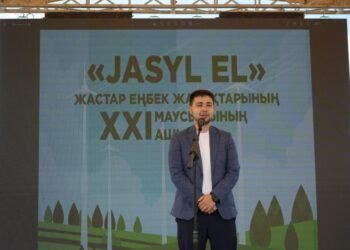 «Жасыл Ел» жастар еңбек жасақтарының XXI маусымы Алакөлде салтанатты түрде ашылды