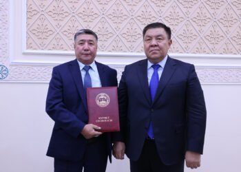 Жетісуда мал дәрігерлеріне жаңа автокөліктер мен марапаттар табыс етілді