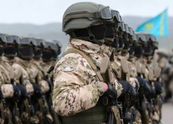 Қазақстанда суицидке бейім 500-ге жуық сарбаз әскерден босатылды