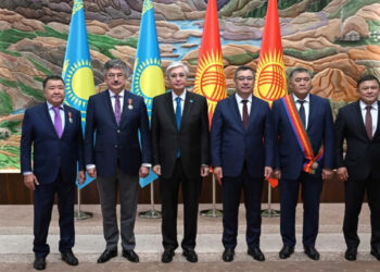 Тоқаев Қырғызстан қайраткерлерін «Достық» орденімен марапаттады
