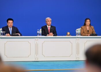 Президент ұстаздардың Республикалық тамыз конференциясына қатысып жатыр