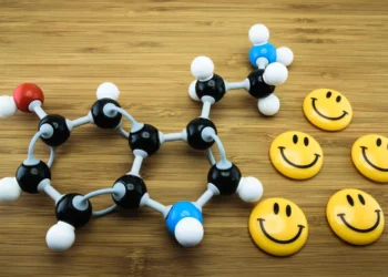 Түнгі ұйқы мен бақыт гормоны: Мамандар тез қартаймаудың жолын атады