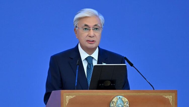 Президент 2022 жылғы конституциялық реформаның себебін түсіндіріп, Назарбаевтың үлесі туралы айтты