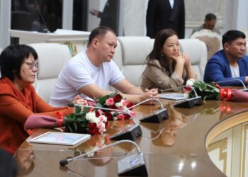 Кедергісіз кеңістік қалыптастыруға үлес қосқандар марапатталды