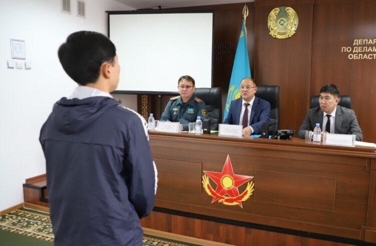 200-ге жуық жас әскерге аттанады