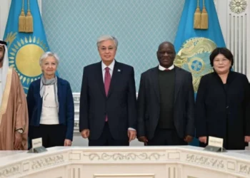 Қасым-Жомарт Тоқаев конституциялық сот төрелігінің халықаралық форумына қатысушылармен кездесті