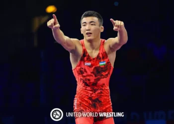 Өзбекстан қазағы Айтжан Қалмаханов грек-рим күресінен әлем чемпионы атанды