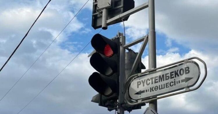 Талдықорғанда жаңа бағдаршамдар іске қосылуда
