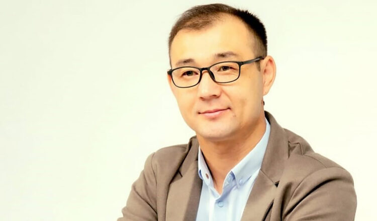 «Қайғысы –  шекер, мұңы – бал…»: ақын Азамат Нұрмұханның поэзиясы хақында