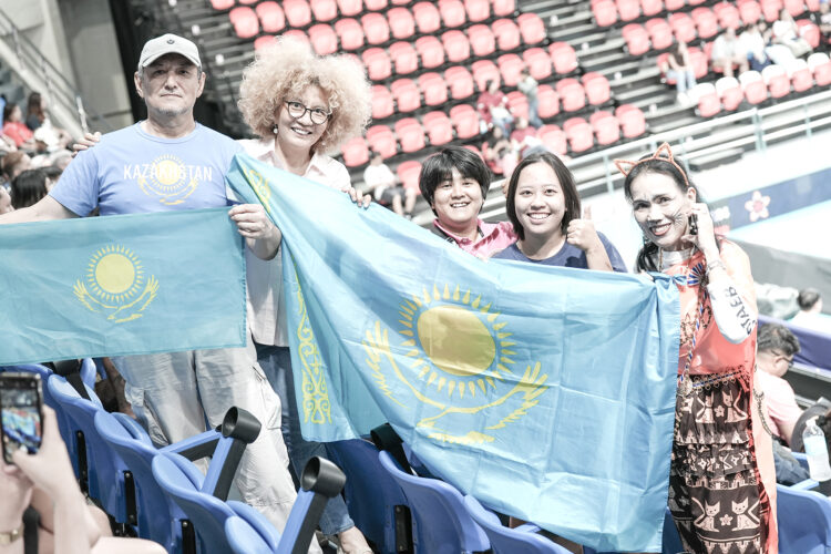 Маниладағы заңгерлер отбасы