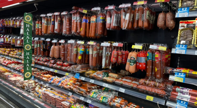 Ірі дүкендер желісінде арзандатылған бағамен азық-түлік сөрелері пайда болады