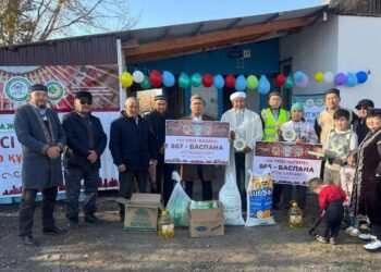 Жетісуда «Ел үлесі – пәтерге» жобасы аясында екі баспана табысталды