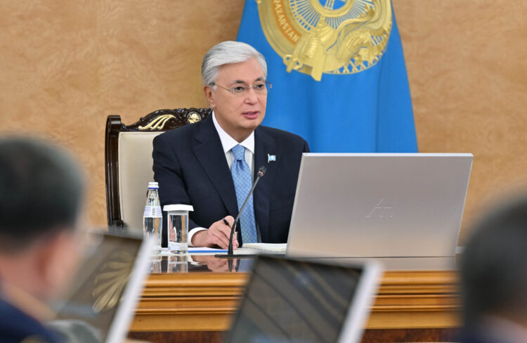 Мемлекет басшысы: ЖИ тек көмекші құрал