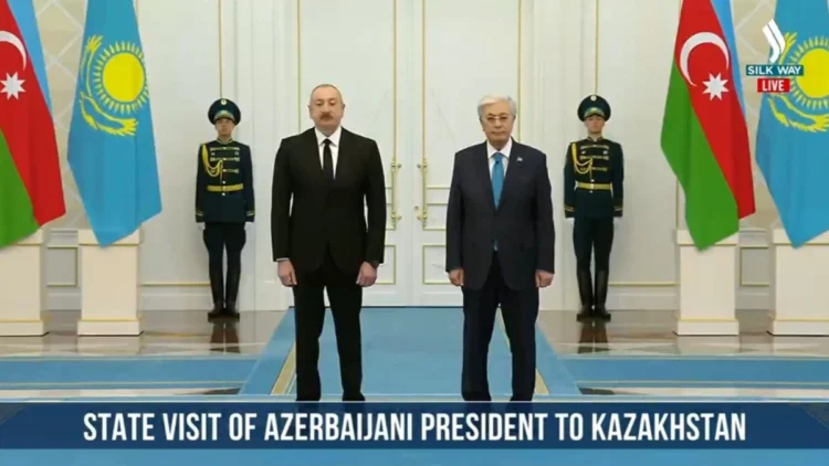 Қасым-Жомарт Тоқаев Әзербайжан Президентін Ақордада қарсы алды