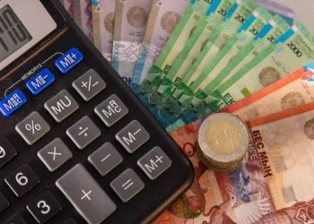Қазақстанда жұмыссыз қалғандарға төлем автоматты түрде тағайындалады